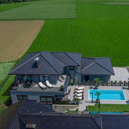 Luxurioese Penthaus Wohnung Anif Dış mekan fotoğraf